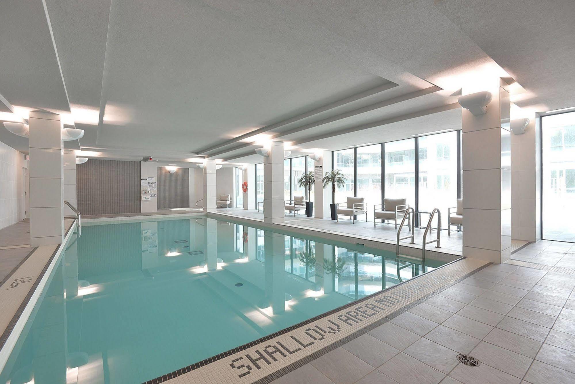 Napa Furnished Suites At Cn Tower & Maple Leaf Square Toronto Kültér fotó